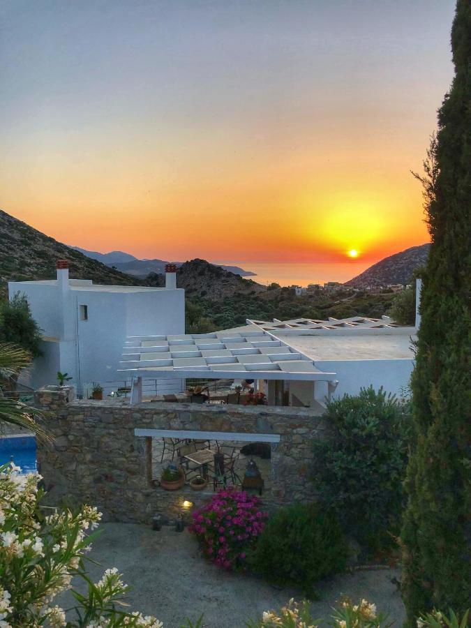 Mourtzanakis Residence - Traditional Eco Hotel In Achlada Exterior photo