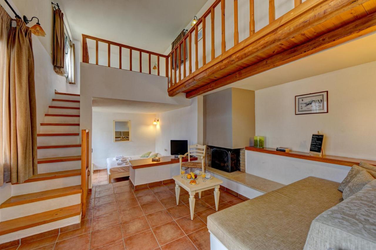 Mourtzanakis Residence - Traditional Eco Hotel In Achlada Exterior photo