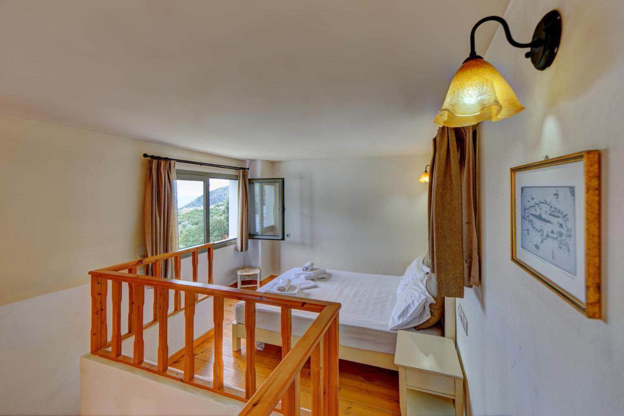 Mourtzanakis Residence - Traditional Eco Hotel In Achlada Exterior photo