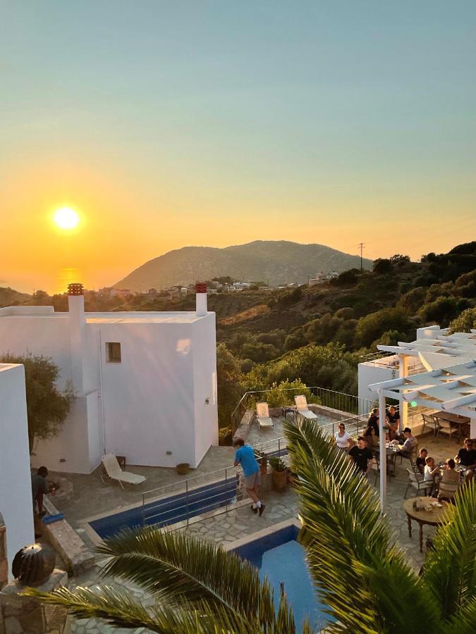 Mourtzanakis Residence - Traditional Eco Hotel In Achlada Exterior photo